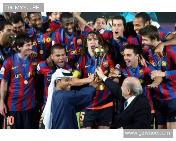 2012年足球明星卡大集合:经典球员与稀有卡片的收藏价值揭秘 2012年足球明星卡大集合:经典球员与稀有卡片的收藏价值揭秘