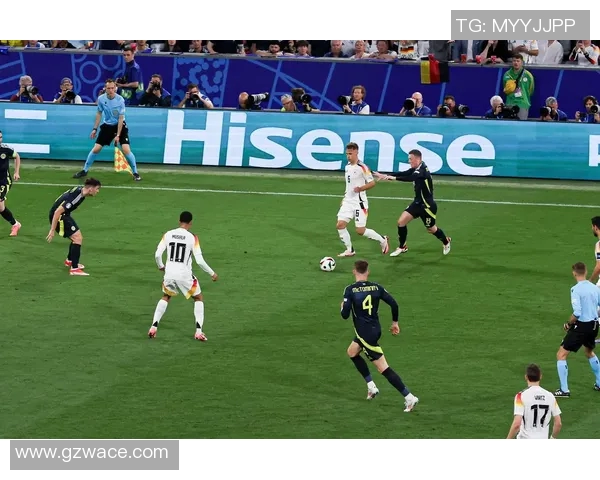 一米六小个子足球巨星如何用速度与技术征服绿茵场 一米六小个子足球巨星如何用速度与技术征服绿茵场