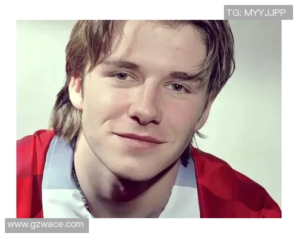 往昔足坛巨星巅峰对比探秘谁才是真正绿茵永恒传奇